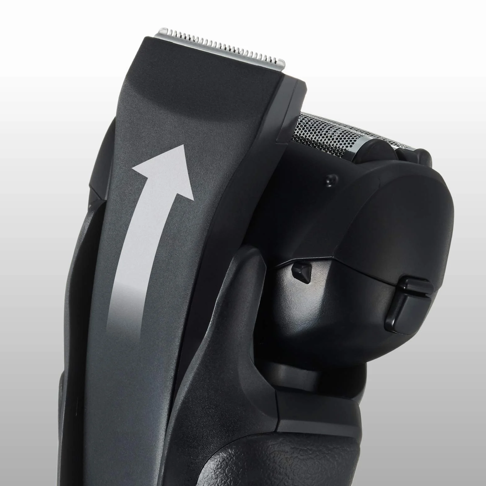 Panasonic Series 500 ES-RT37 Wet und Dry Herrenrasierer mit 3 Klingen für schnellen und präzisen Schnitt, Schwarz