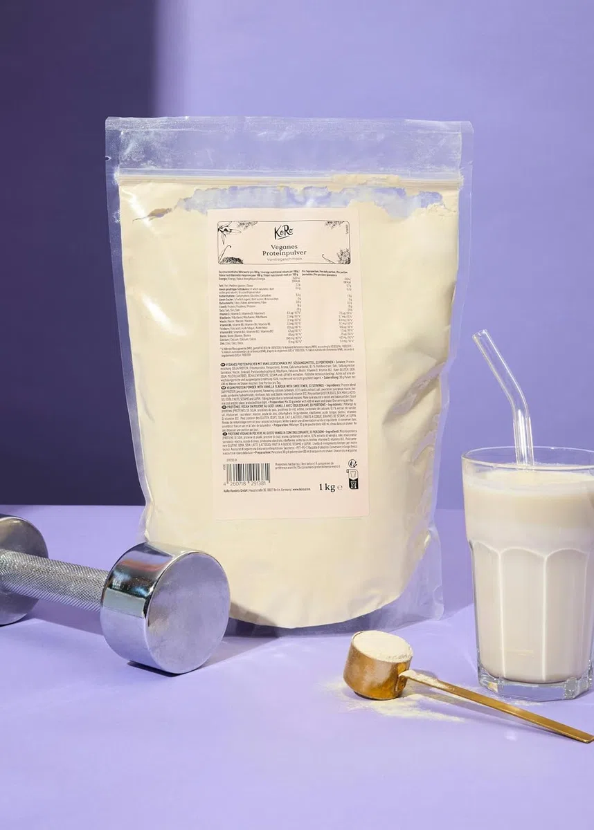 KoRo Veganes Proteinpulver Ohne Zucker Vanille 1 kg - Aus Reis-, Erbsen- und Soja Protein Pulver Vegan - Eiweißpulver Cremig-süß im Geschmack - 30 Tage Vorrat