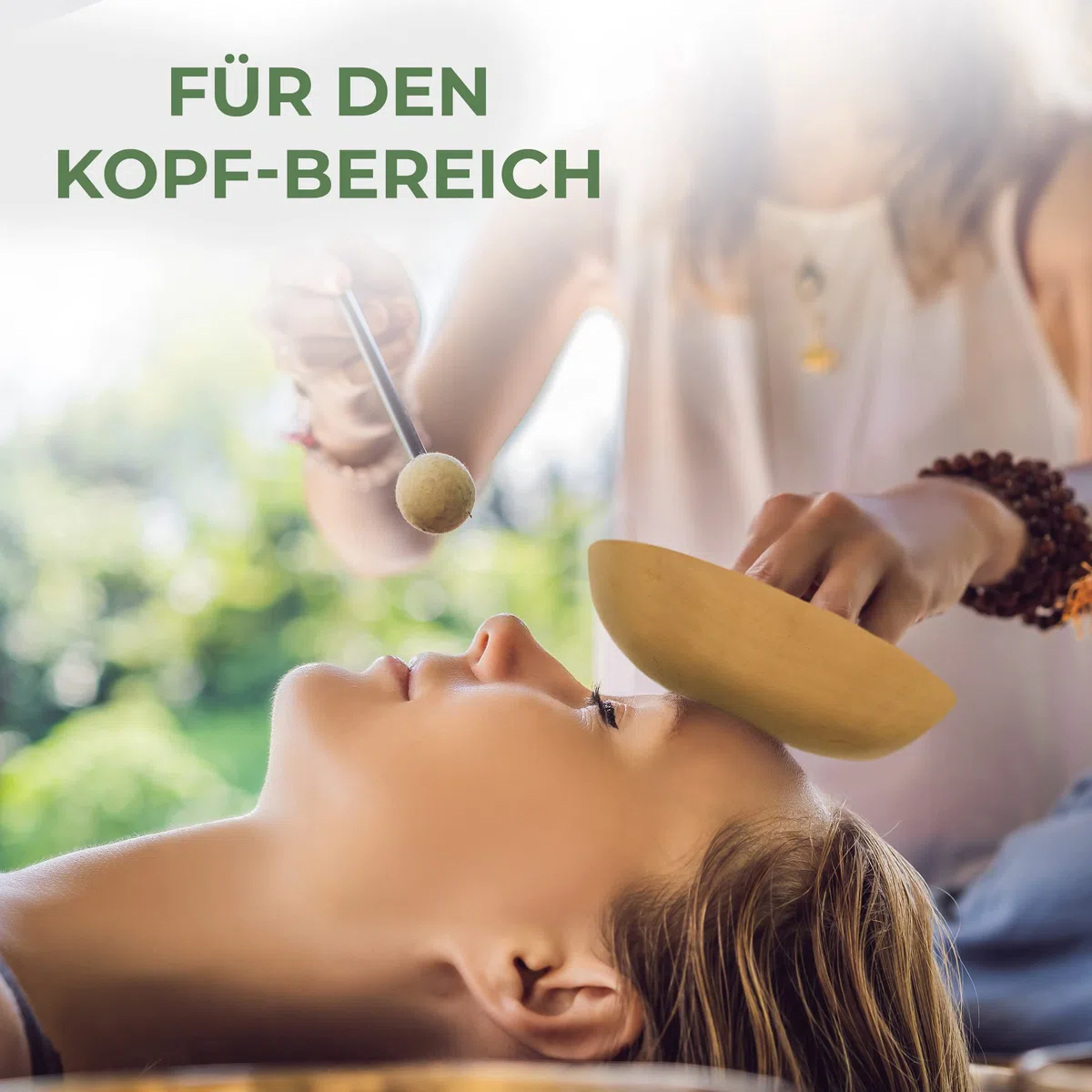 MASSAGE-EXPERT Tibetische Klangschale - Weite Kopfschale Ø 13,5 cm, 290 Gramm | Bewegend hoher Klang für wirkungsvolle Klangmassage & Klangtherapie im Bereich des Oberkörpers | Profi-Qualität