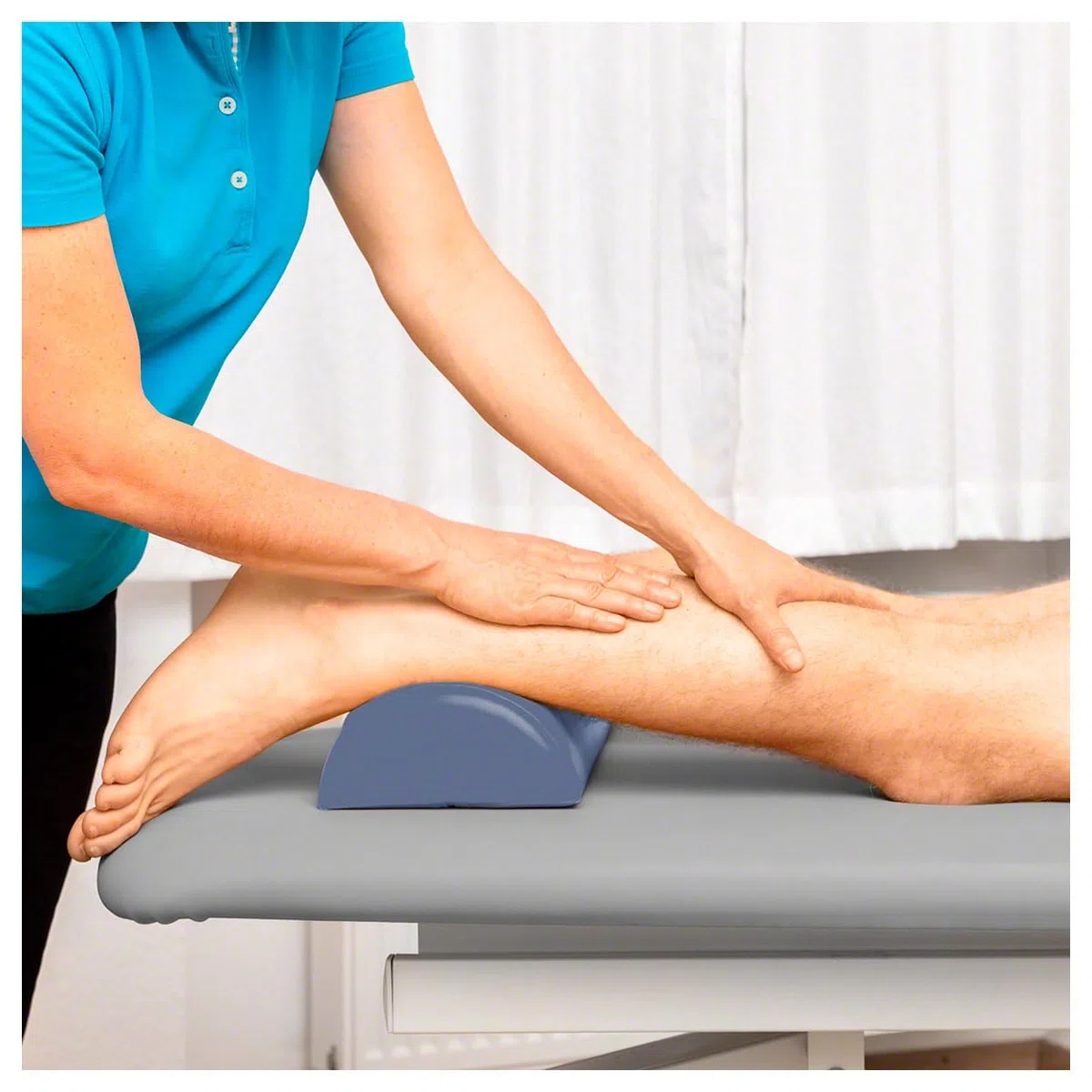 Sport-Tec Lagerungsrolle Lagerungskissen Knierolle Fitnessrolle für Massageliege 40x15x7,5 cm