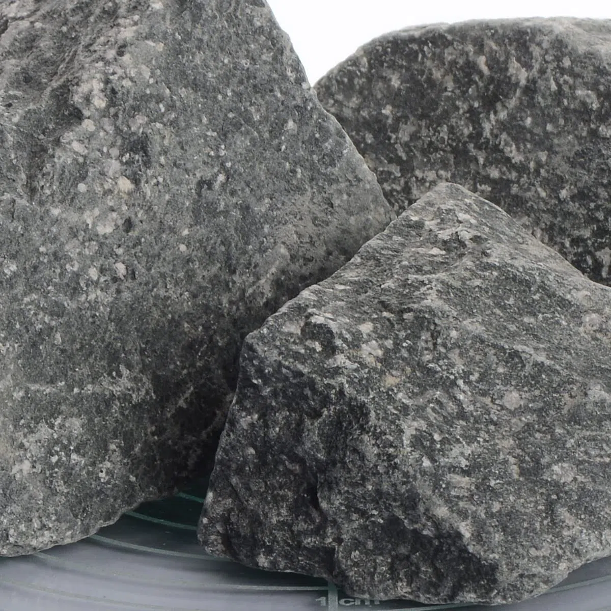 Schicker Mineral Deutsche Saunasteine 25 kg, hochwertige Diabas Aufgusssteine, handverlesen, hohe Widerstandsfähigkeit und Wärmespeicherfähigkeit, für alle Arten von Saunaöfen, 50-110 mm