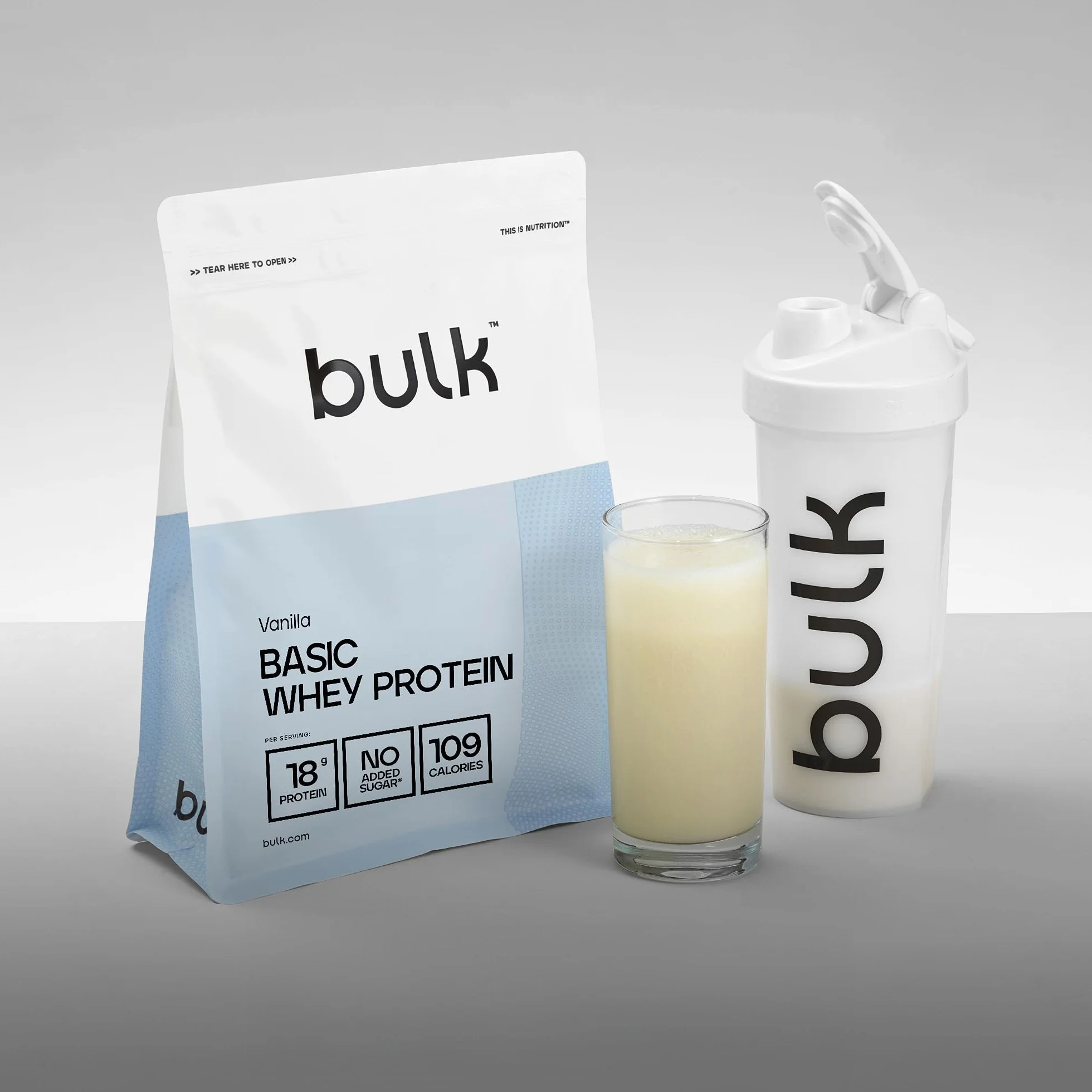 Bulk Basic Whey Protein Pulver | Vanille | 1,25 kg | 41 Portionen | Bis zu 18 g Eiweiß Portion | Zuckerarm | Schnell verdauliche Formel | Fitnessstudio Supplement Unterstützt Muskelaufbau Regeneration