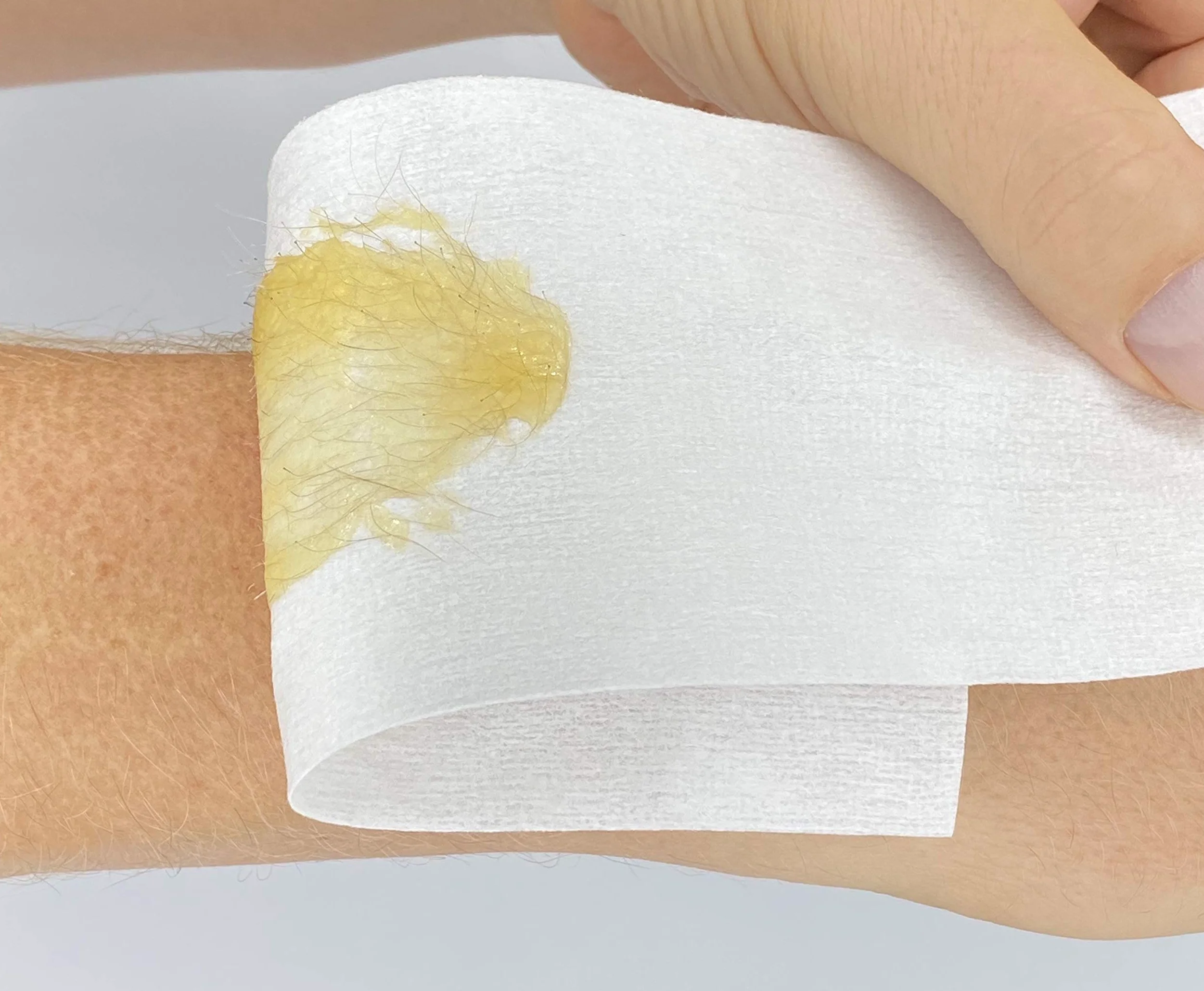 Sugaring Zuckerpaste Sugar me up! MEN Haarentfernung – extra stark für Männer inkl. 500g Paste, 50 Vliesstreifen, 1 Kunststoffspatel, bebilderte Anwendungsanleitung, Made in Germany